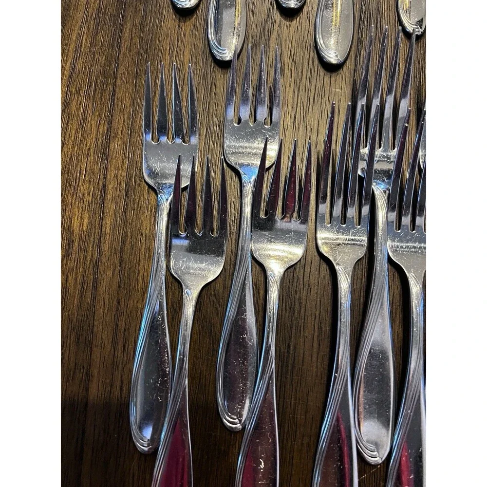 Oneida sets five